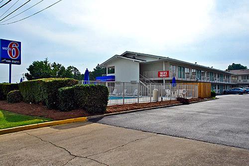 Rodeway Inn Montgomery Exterior photo
